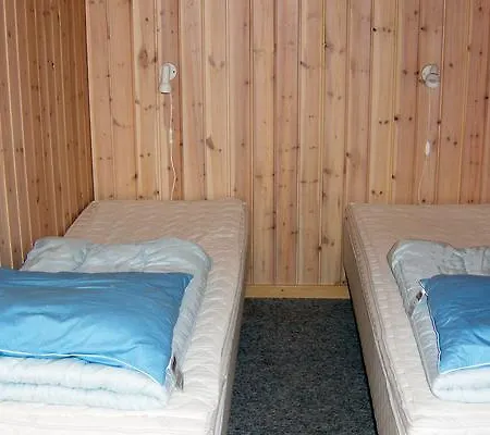 Two-bedroom Holiday In 6 * Fårvang